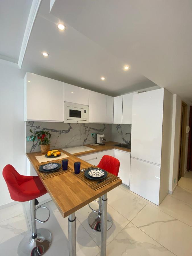 Le Royal, Spacious Seaside Apartment Rooftop And Pool Ницца Экстерьер фото